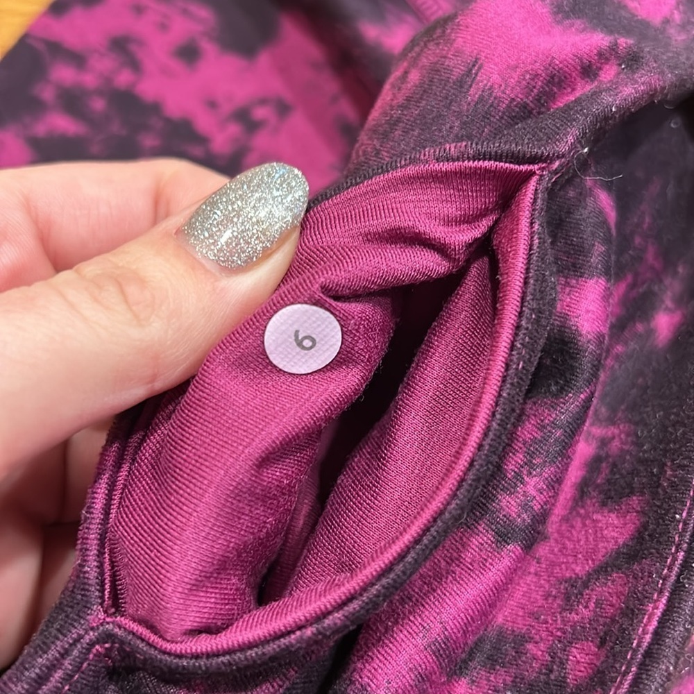Lululemon Wunder Under Crop II Breezie Regal Plum Purple Black Tie-Dye size 6 - Picture 4 of 4
